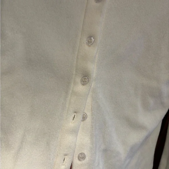 Cream Ribbed Button-Front Long Sleeve Top - Picture 2 of 3